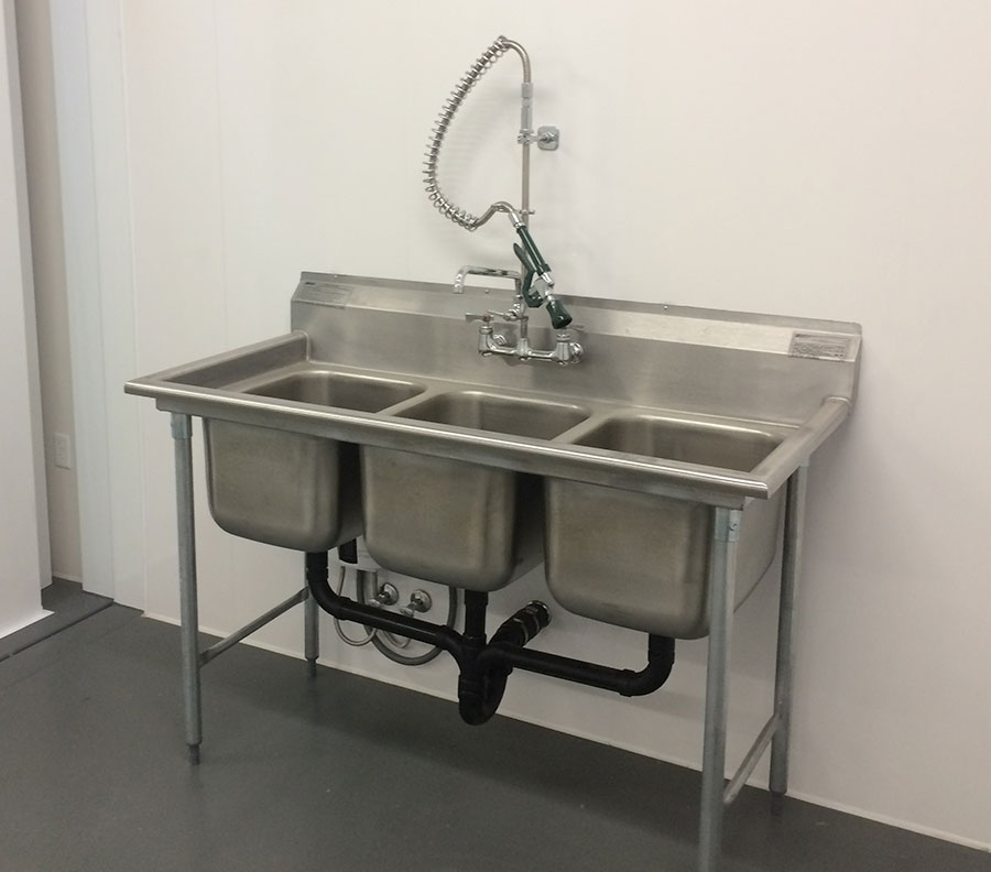 Stainless steel appliances are used within the production and clean rooms.